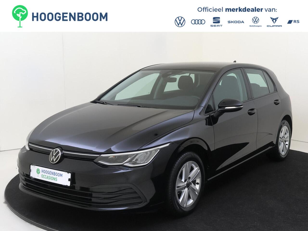 Volkswagen GOLF 1.0 TSI Life | Navigatie | Adaptieve cruise control | Parkeersensoren | Draadloze telefoonlader | CarPlay | Sfeerverlichting |