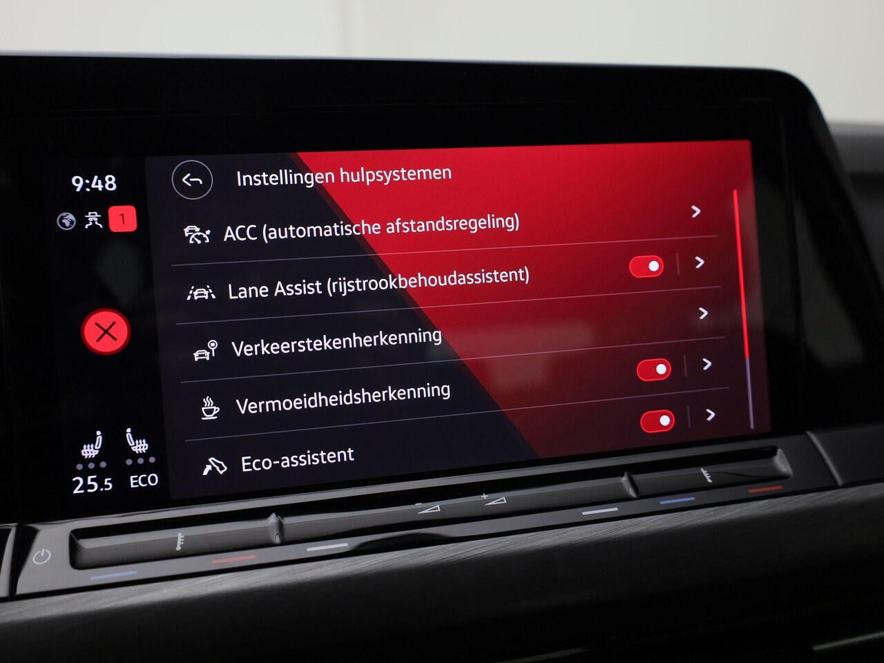 Volkswagen GOLF 1.4eHybrid 150kW/204PK Style DSG · Navigatie · Camera + Parkeersensoren · Stoel- & stuurverwarming