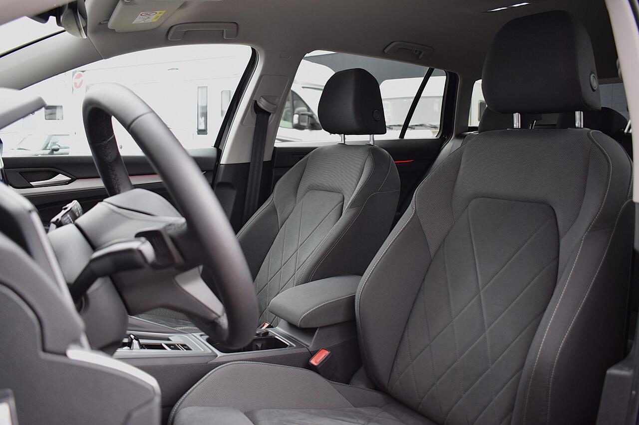 Volkswagen GOLF Variant 1.0 eTSI Life Business | Stuur- en Stoelverw. | Sportstoelen | LED | Massage