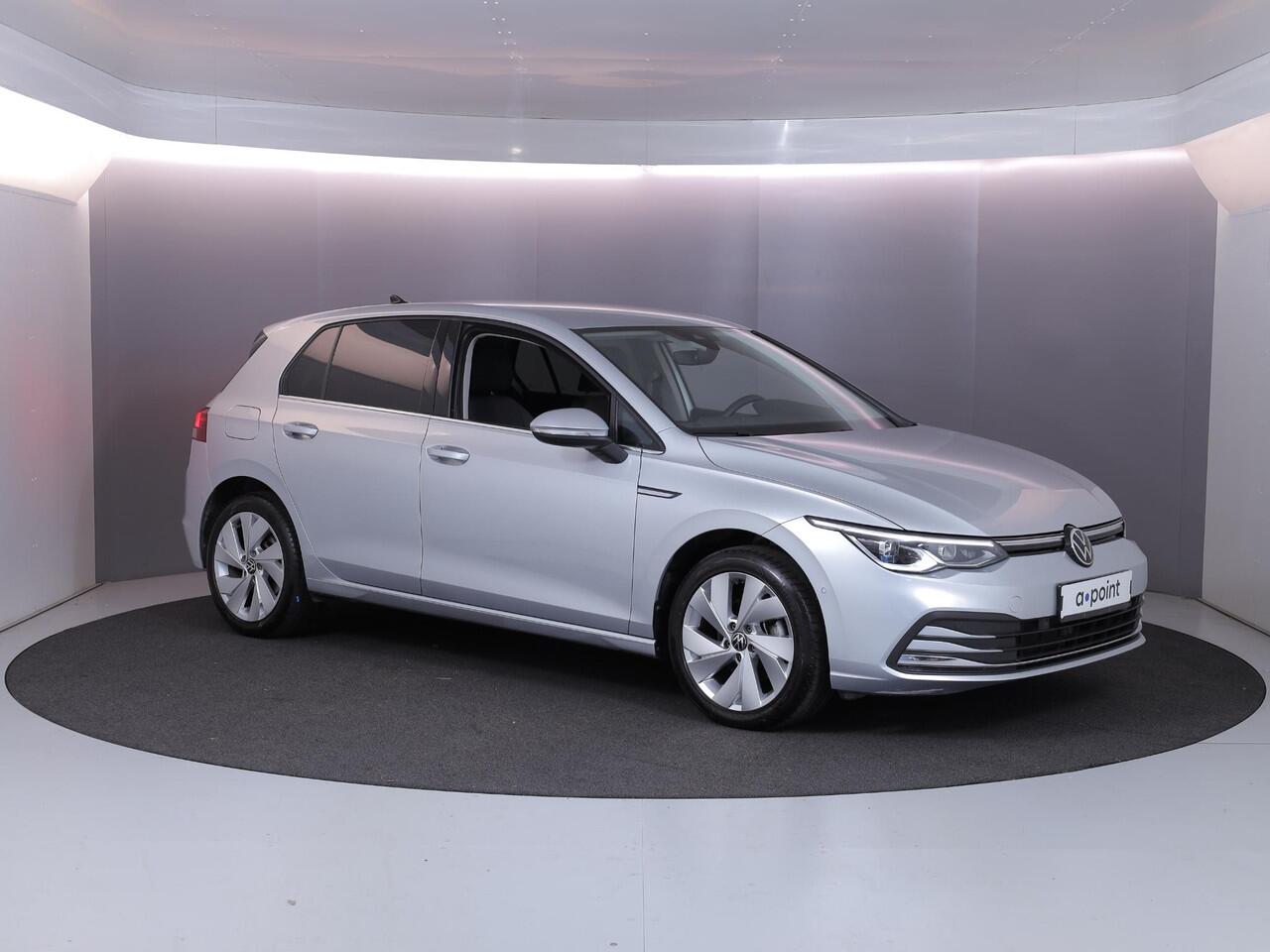 Volkswagen GOLF 1.5 eTSI Style 130 PK DSG (Automaat) | Navigatie | Stoel- en stuurverwarming | keyless entry | Parkeer camera | Standkachel |