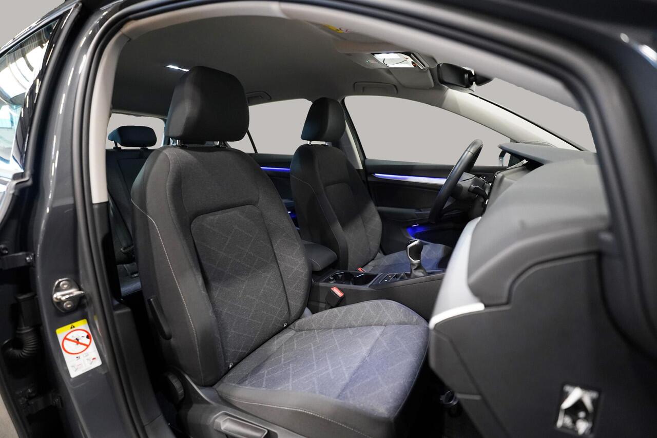 Volkswagen GOLF 1.0 TSI Life All-season | Stoel en stuurverwarming | Parkeersensoren | Adaptive Cruise | LED Verlichting