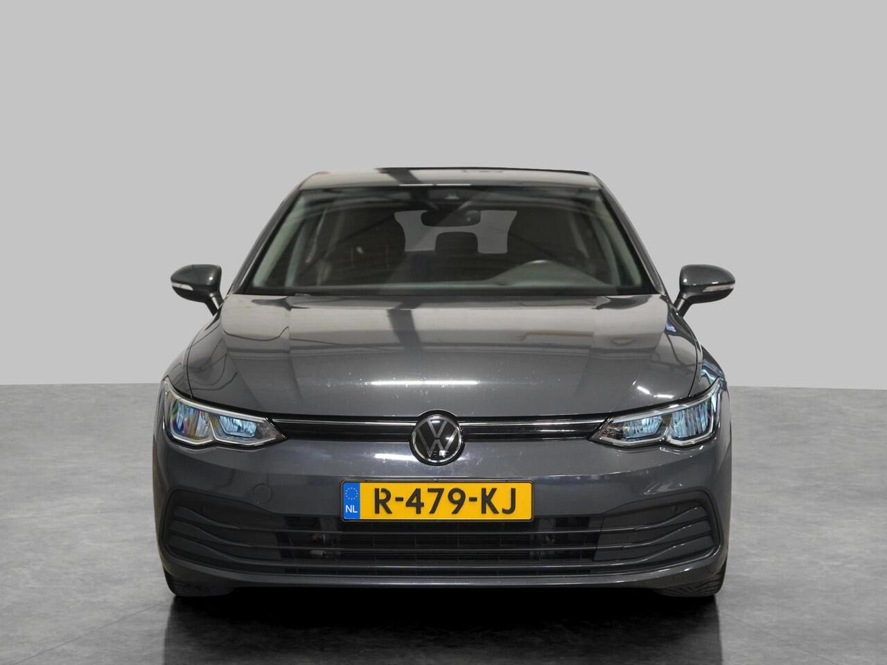 Volkswagen GOLF 1.0 TSI Life All-season | Stoel en stuurverwarming | Parkeersensoren | Adaptive Cruise | LED Verlichting