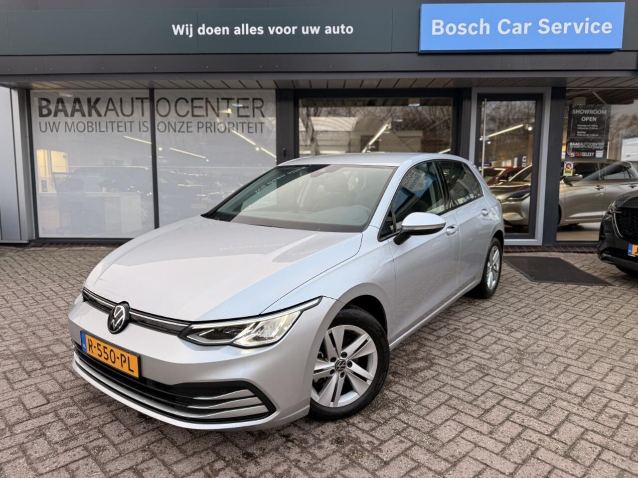 Volkswagen GOLF 1.0 TSI Life | Navi | Camera | Adaptive cruise
