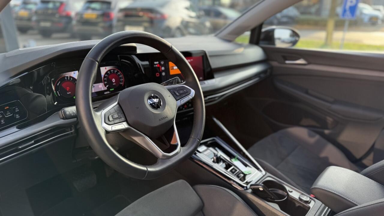 Volkswagen GOLF 1.4 eHybrid | Pano | Navi | Virtual Cockpit | Sfeer