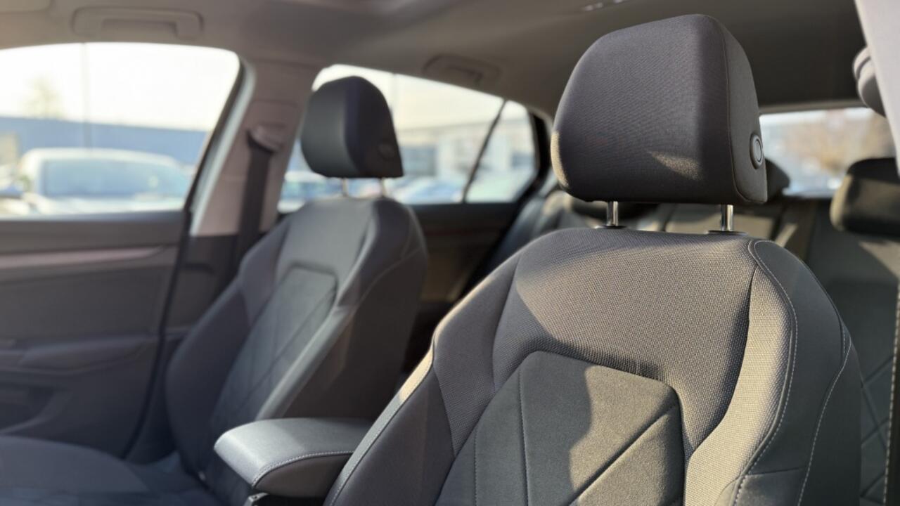 Volkswagen GOLF 1.4 eHybrid | Pano | Navi | Virtual Cockpit | Sfeer