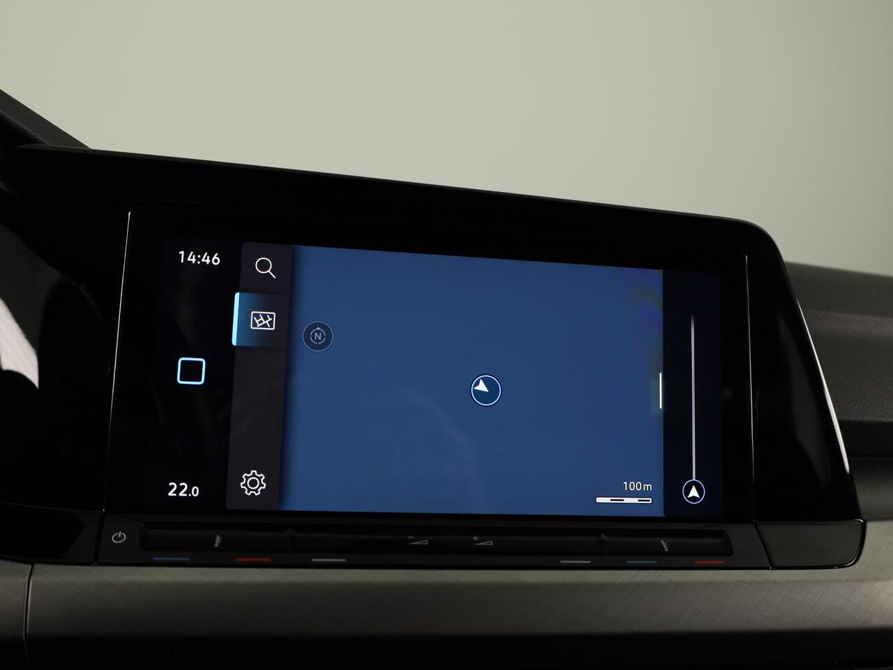 Volkswagen GOLF 1.0 TSI Life 110 pk | Navigatie | Parkeersensoren | Adaptieve cruise control | LED koplampen | Apple Carplay/Android Auto |