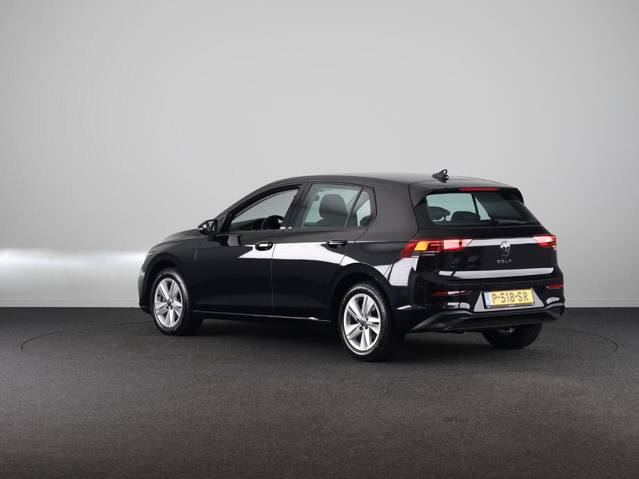 Volkswagen GOLF 1.0 TSI Life 110 pk | Navigatie | Parkeersensoren | Adaptieve cruise control | LED koplampen | Apple Carplay/Android Auto |