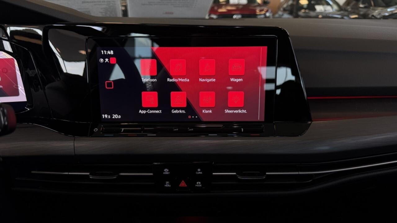 Volkswagen GOLF 1.4 eHybrid Style | Panoramdak | Sfeerverlichting | Navigatie