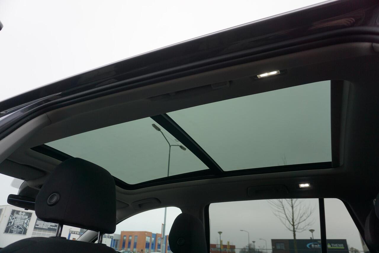 Volkswagen GOLF Variant 1.0 eTSI Life | PANO | H&K