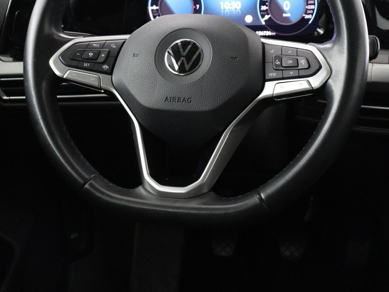 Volkswagen GOLF 1.0 TSI Life | Carplay | Sfeerverlichting | Adaptive cruise | Navigatie | Parkeerhulp | Climate control | Full LED | Bluetooth