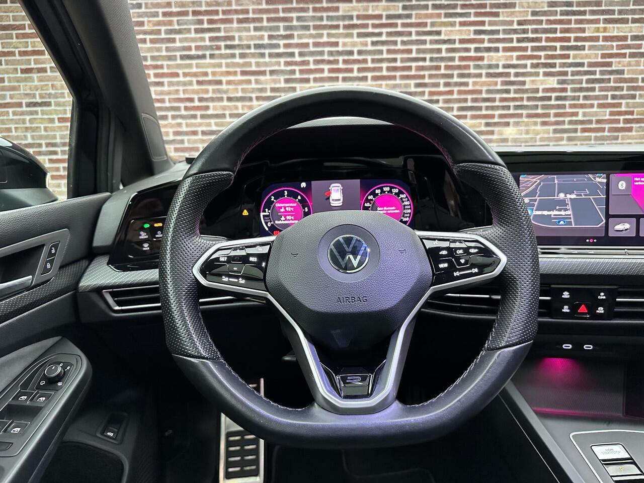 Volkswagen GOLF Variant 2.0 TDI R-Line Business Panorama | Adapt. cruise | Elek. trekhaak