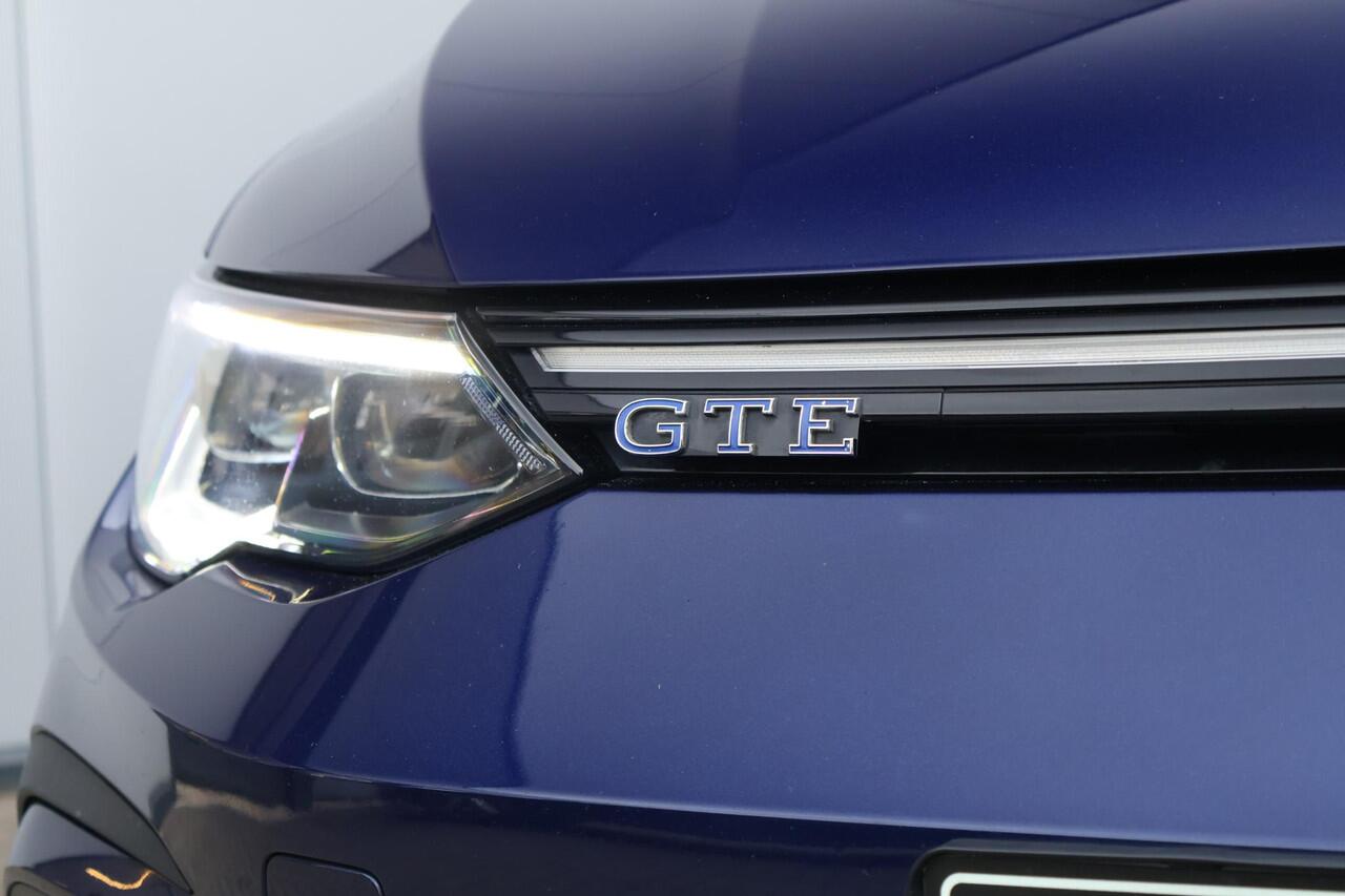 Volkswagen GOLF 1.4 eHybrid GTE / Pano / Sfeerverlichting