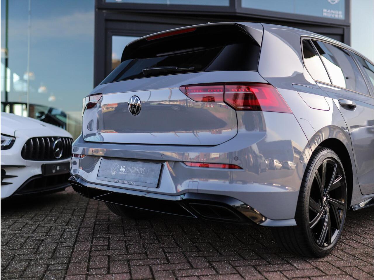 Volkswagen GOLF 1.5 TSI R-Line | Camera | Stuur/Stoelverw. | DAB | ACC
