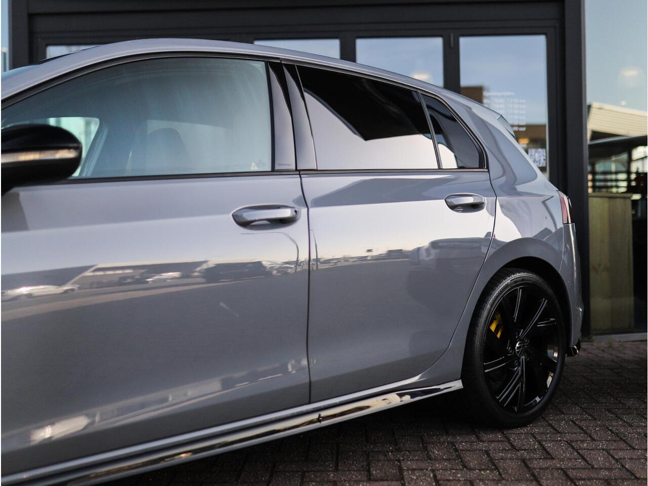 Volkswagen GOLF 1.5 TSI R-Line | Camera | Stuur/Stoelverw. | DAB | ACC