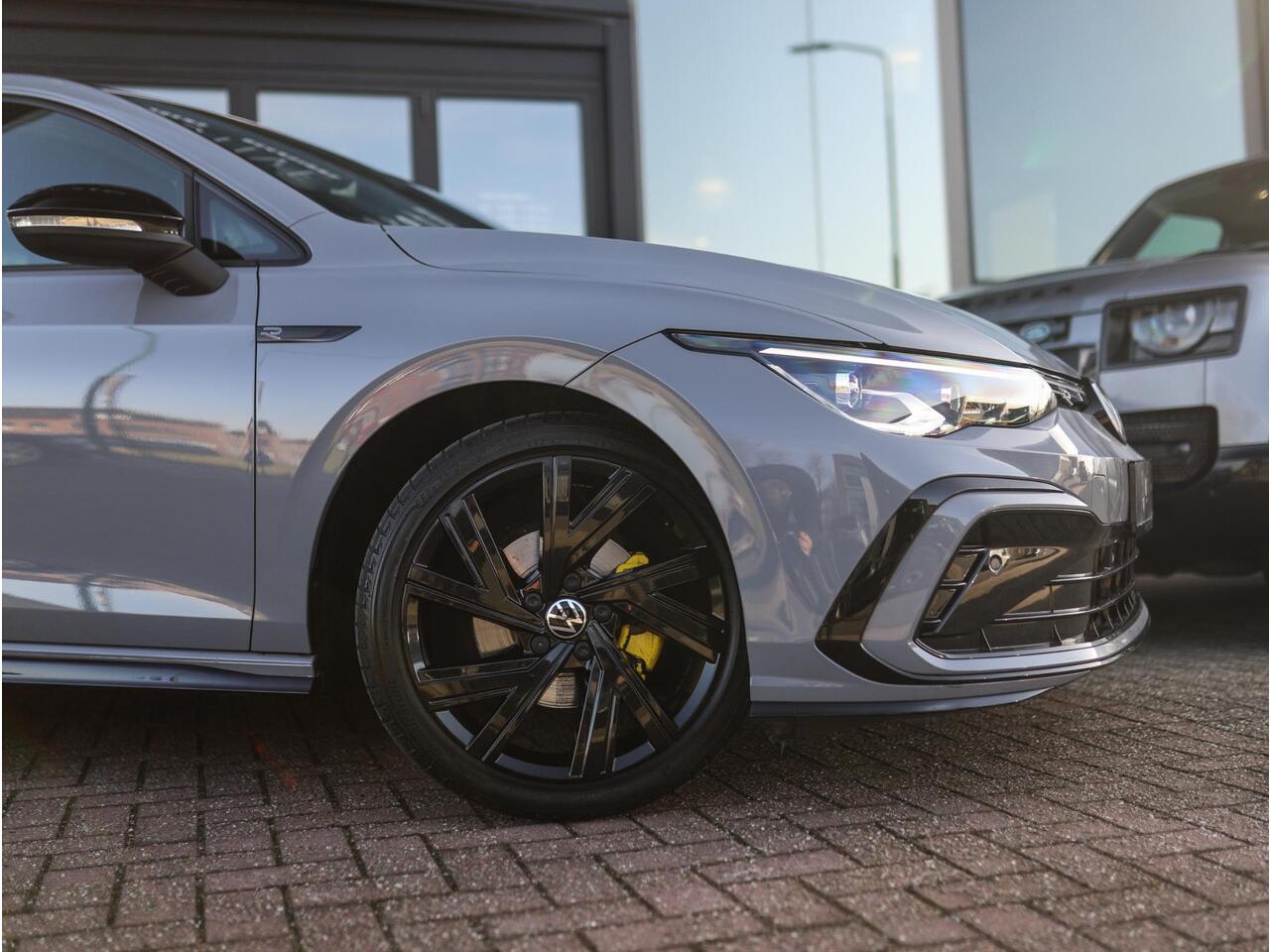 Volkswagen GOLF 1.5 TSI R-Line | Camera | Stuur/Stoelverw. | DAB | ACC