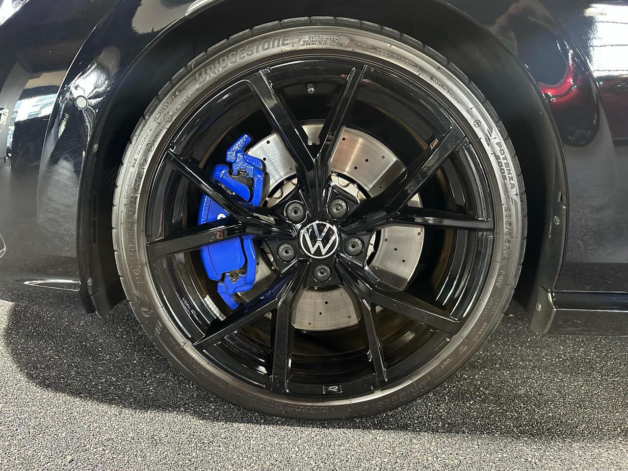 Volkswagen GOLF 2.0 TSI R 4Motion Pano/Camera