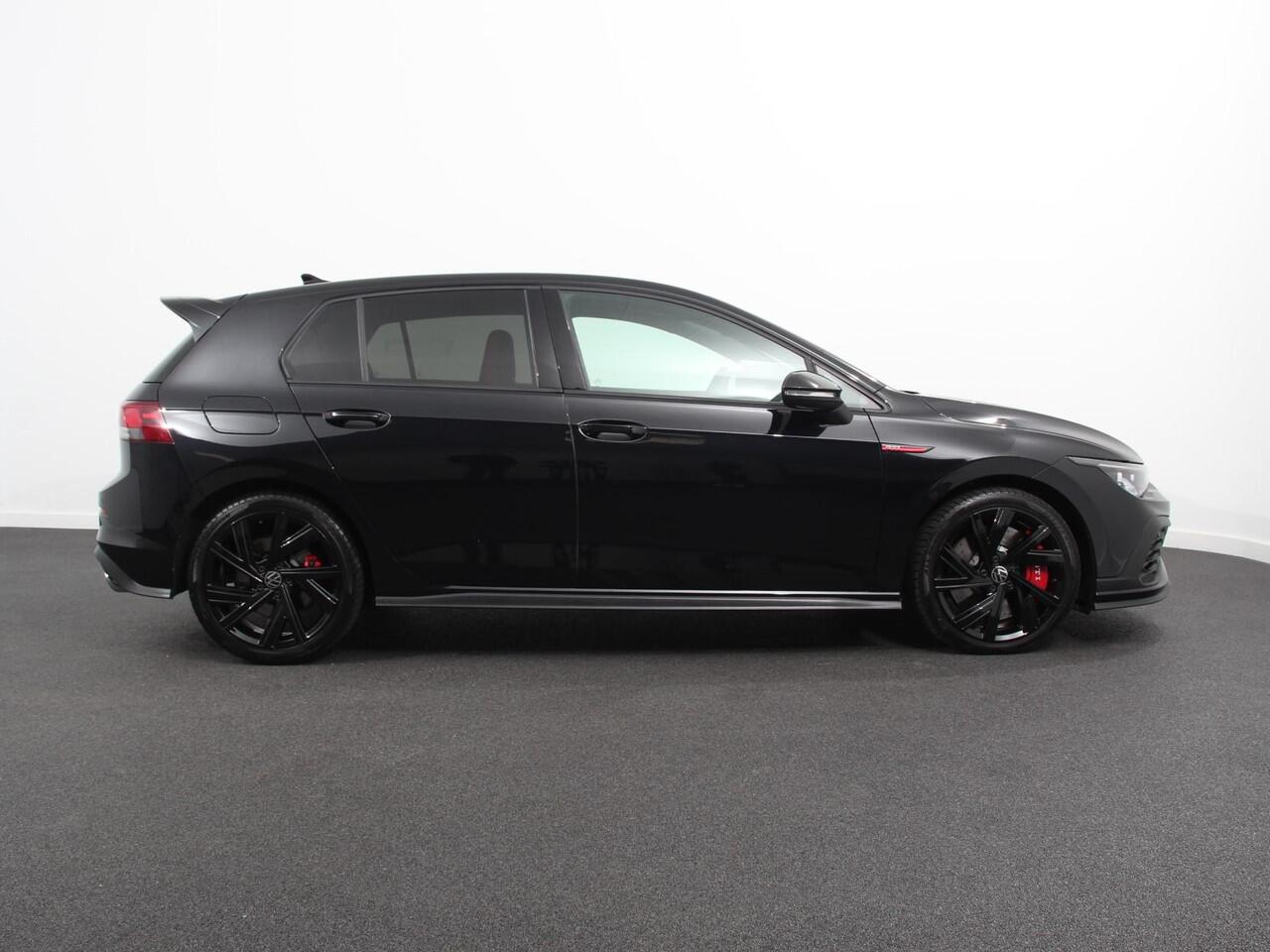 Volkswagen GOLF 2.0 TSI 300PK DSG GTI Clubsport | Navigatie | Apple Carplay/Android Auto | Parkeersensoren | Adaptive Cruise Control | Camera | Stoel- en stuurverwarming | Inductielader | Ledverlichting | Virtual Cockpit | Climate Control