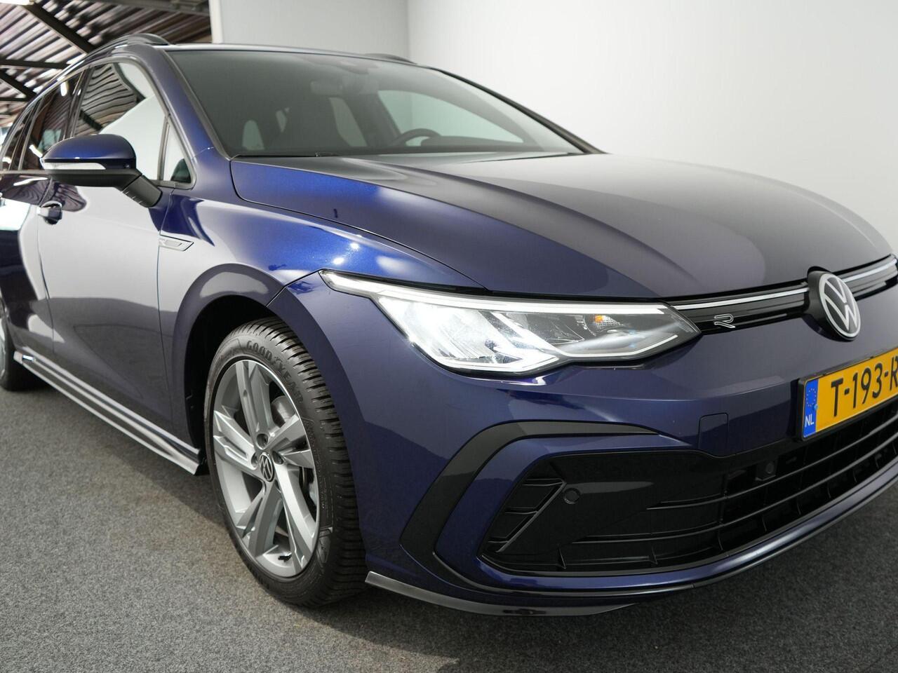 Volkswagen GOLF Variant 1.5 TSI R-Line | Carplay | Camera | ACC |