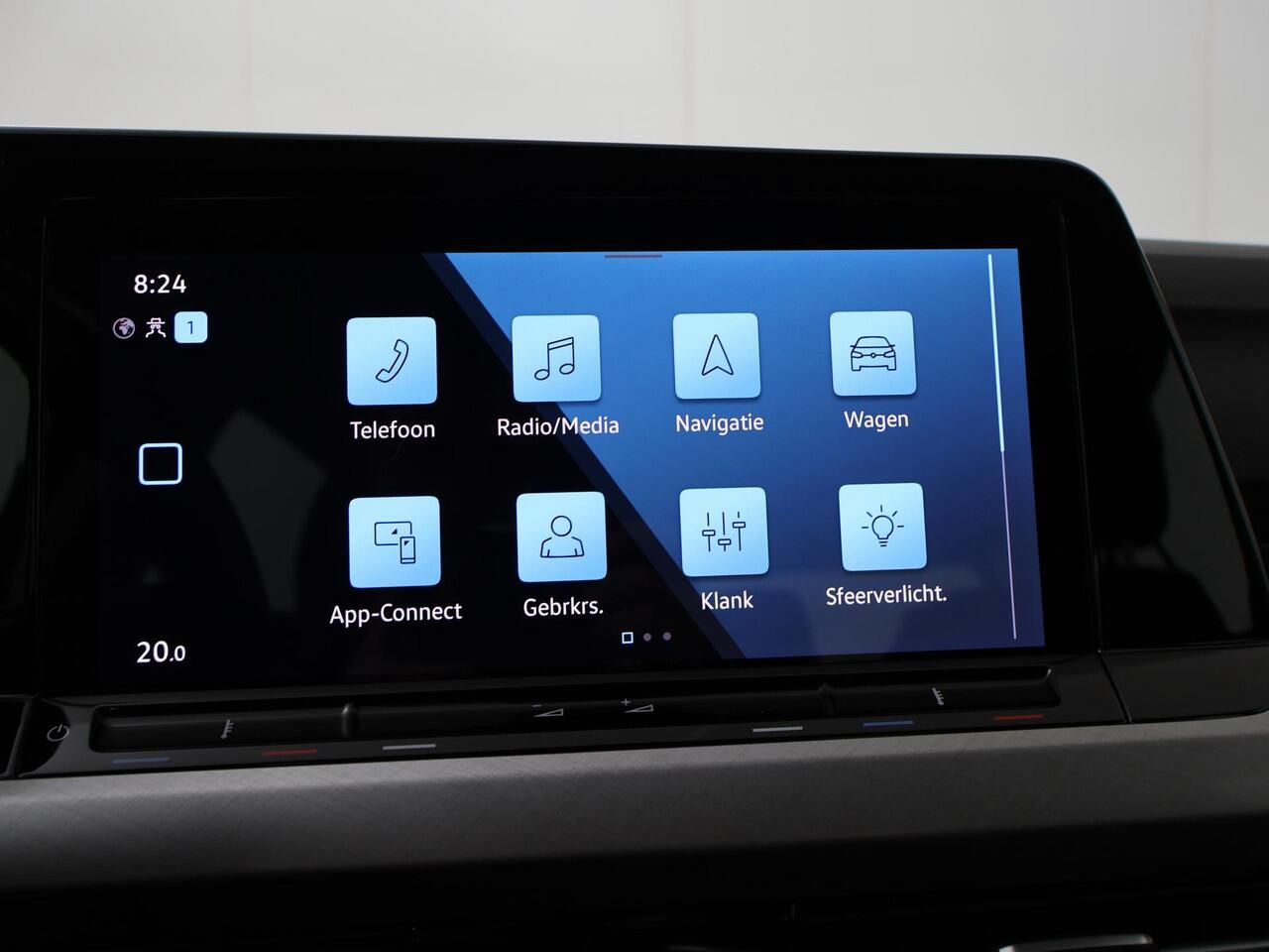 Volkswagen GOLF 1.0 TSI Life | 110 PK | Achteruitrijcamera | Navigatiesysteem | Adaptive cruise control |