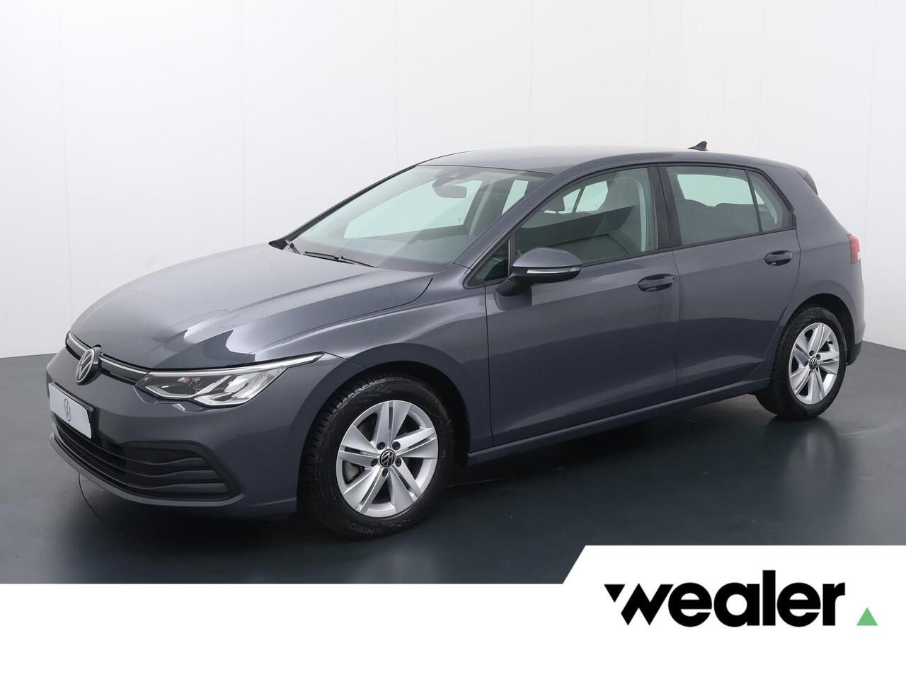 Volkswagen GOLF 1.0 TSI Life | 110 PK | Adaptive Cruise Control | Parkeersensoren | Navigatie
