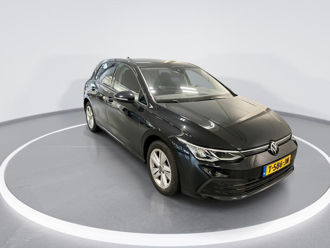 Volkswagen GOLF 1.0 TSI 110pk Life · Apple/Android Car Play · Navigatie · P-Sensoren · Sfeerverlichting · Getint Glas · 16'' Inch · Garantie t/m 03-07-2027 of 100.000km