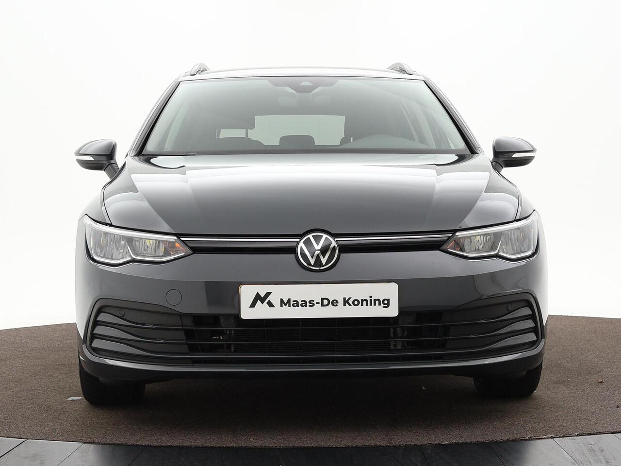 Volkswagen GOLF Variant 1.0 TSI 110pk Life · Camera · Elek. Trekhaak · Apple/Android Car Play · Navigatie · P-sensoren · 16'' Inch · Garantie t/m 08-05-2027 of 100.000km