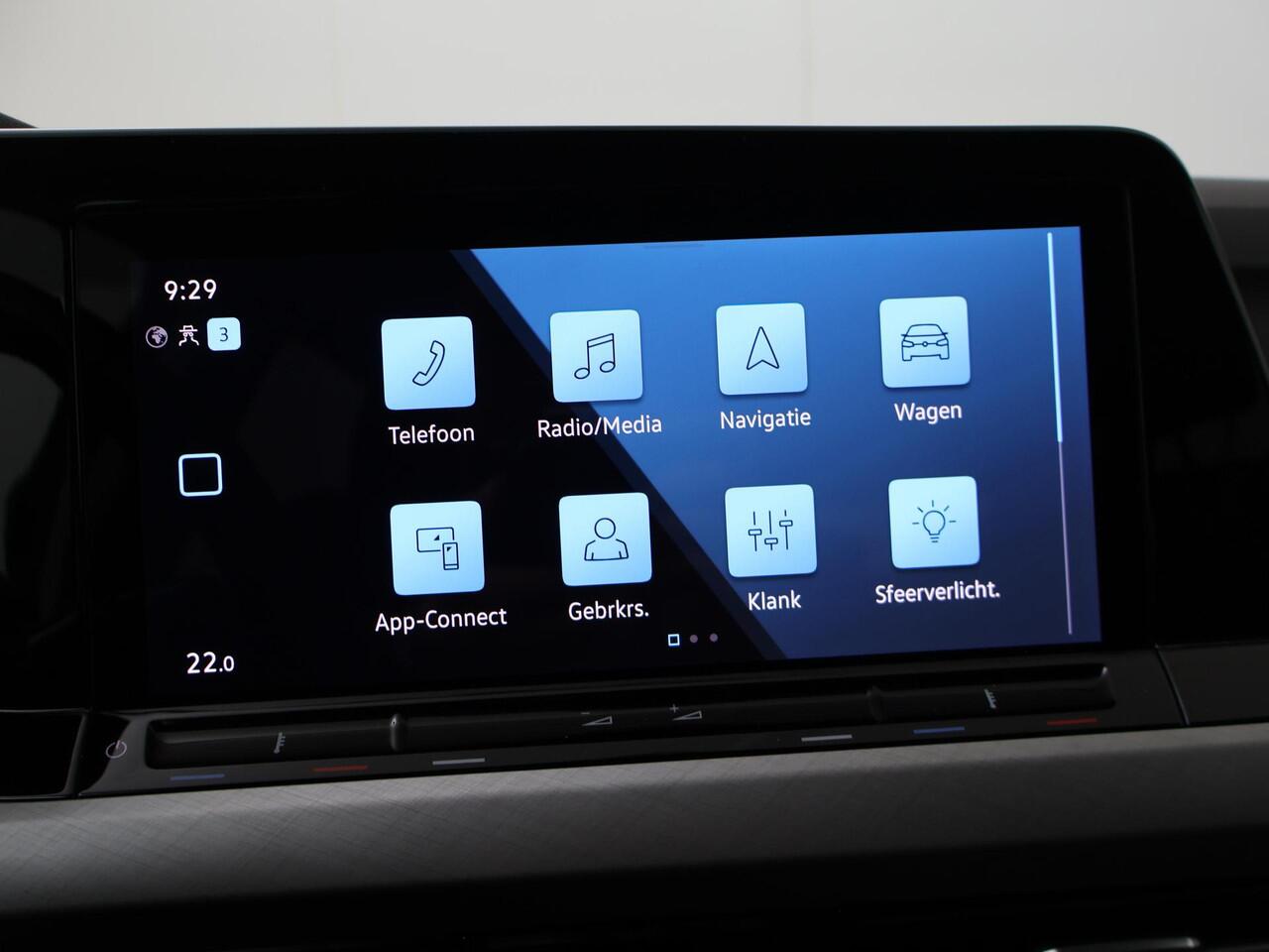 Volkswagen GOLF Variant 1.0 eTSI Life | 110 PK | Automaat | Trekhaak | Achteruitrijcamera |