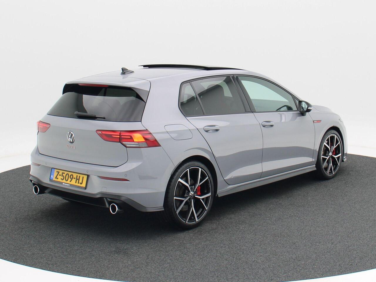 Volkswagen GOLF 2.0 GTi TSi 245 Pk Automaat | Panoramadak | Adaptive Cruise | Head Up | Navigatie | Carplay | 19 inch | 48.591 Km!!
