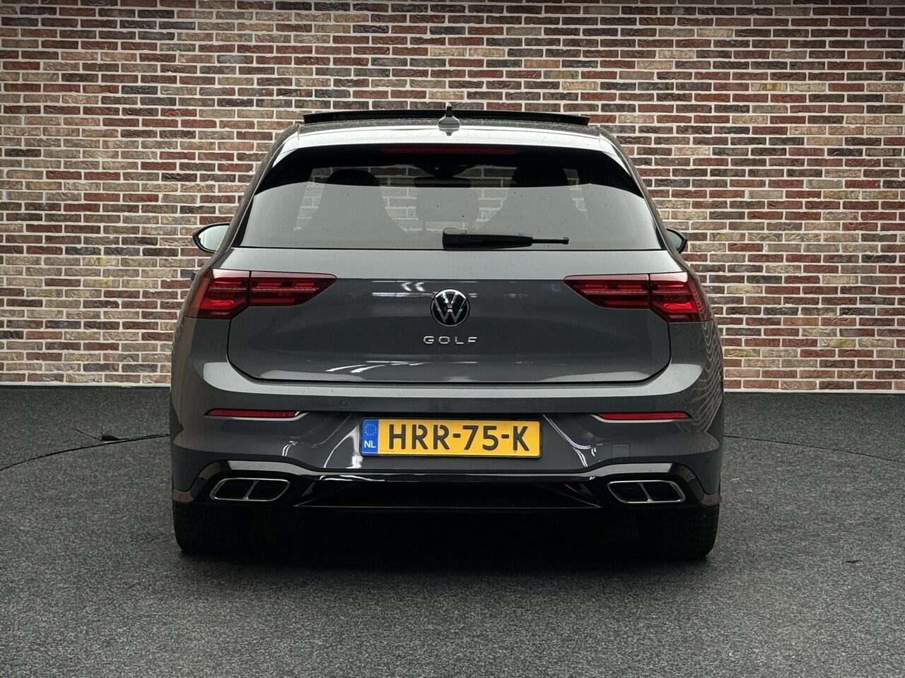 Volkswagen GOLF 1.5 TSI R-Line PANORAMA AMBIENT LIGHT STOEL/STUUR VERWARMING PARKEERHULP