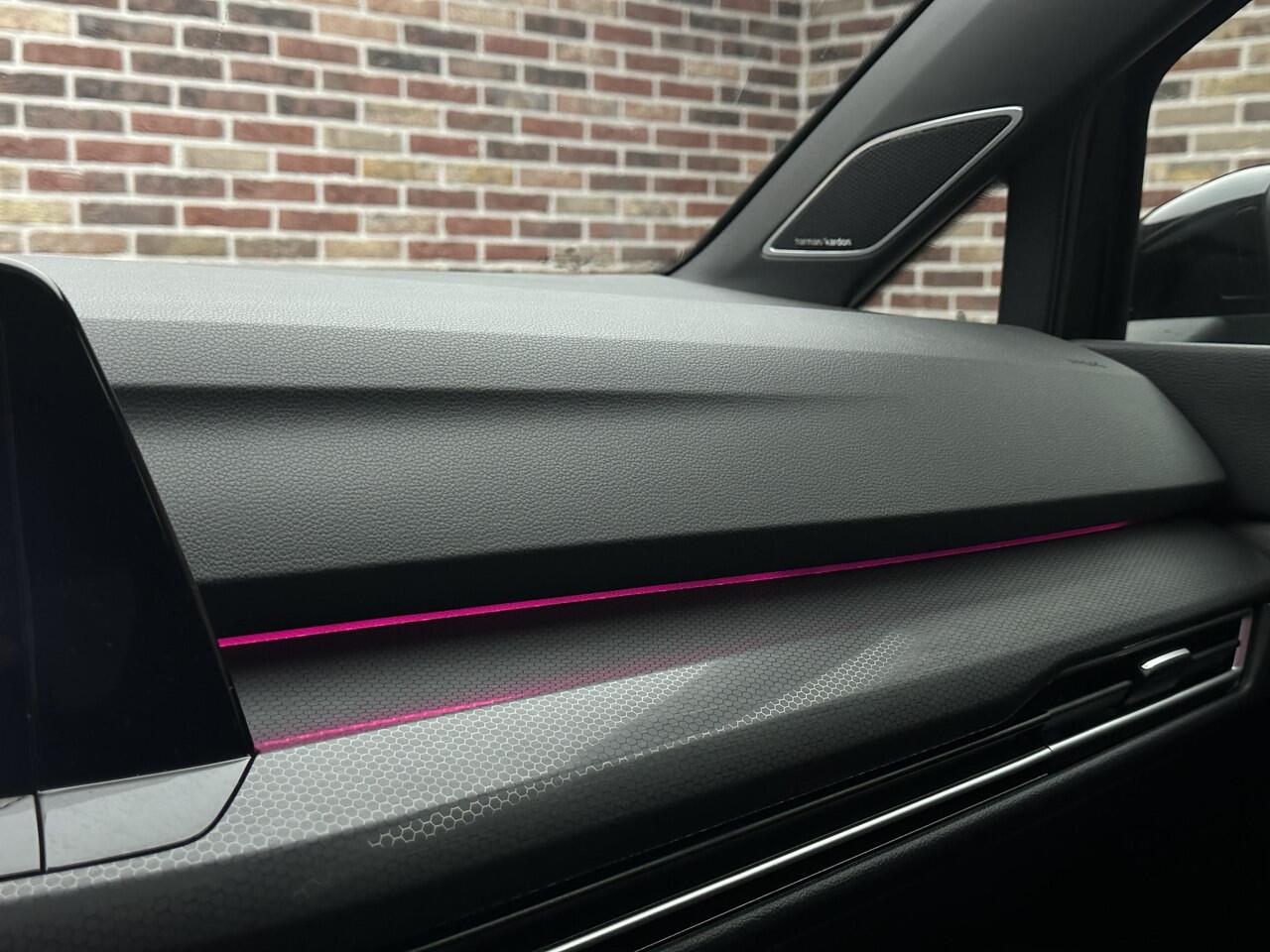 Volkswagen GOLF 2.0 TSI GTI Clubsport Panorama Headup HarmanKardon