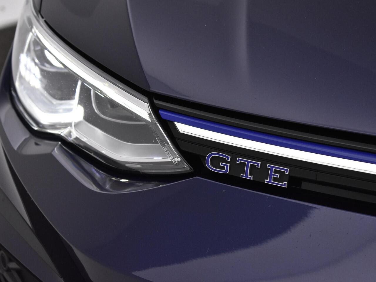 Volkswagen GOLF 1.4 245pk DSG eHybrid GTE · Apple/Android Car Play · Head-up Display Navigatie · Keyless · Sfeerverlichting · P-Sensoren · 17'' Inch · Garantie t/m 20-01-2027 of 100.000km