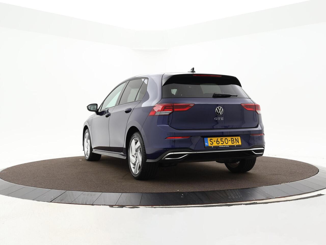 Volkswagen GOLF 1.4 245pk DSG eHybrid GTE · Apple/Android Car Play · Head-up Display Navigatie · Keyless · Sfeerverlichting · P-Sensoren · 17'' Inch · Garantie t/m 20-01-2027 of 100.000km