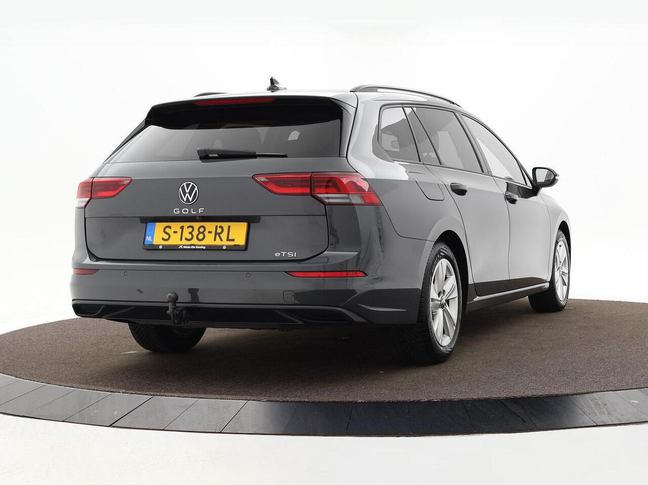 Volkswagen GOLF Variant 1.0 eTSI 110pk DSG Life · Camera · Inklapbare Trekhaak · Apple/Android Car Play · Navigatie · Verkeersbord Detectie · ACC · Garantie t/m 28-03-2027 of 100.000km