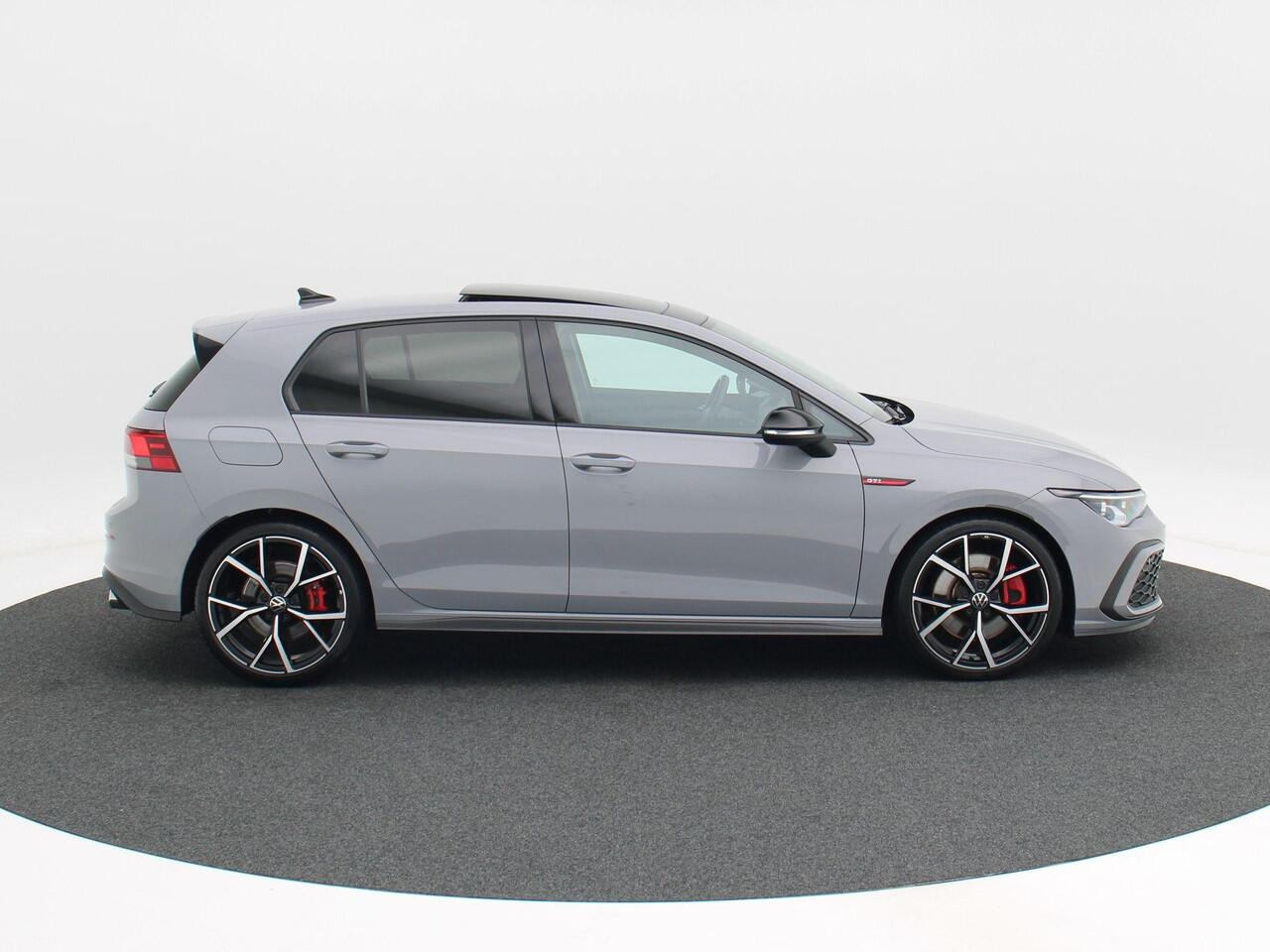 Volkswagen GOLF 2.0 GTi TSi 245 Pk Automaat | Panoramadak | Adaptive Cruise | Head Up | Navigatie | Carplay | 19 inch | 48.591 Km!!