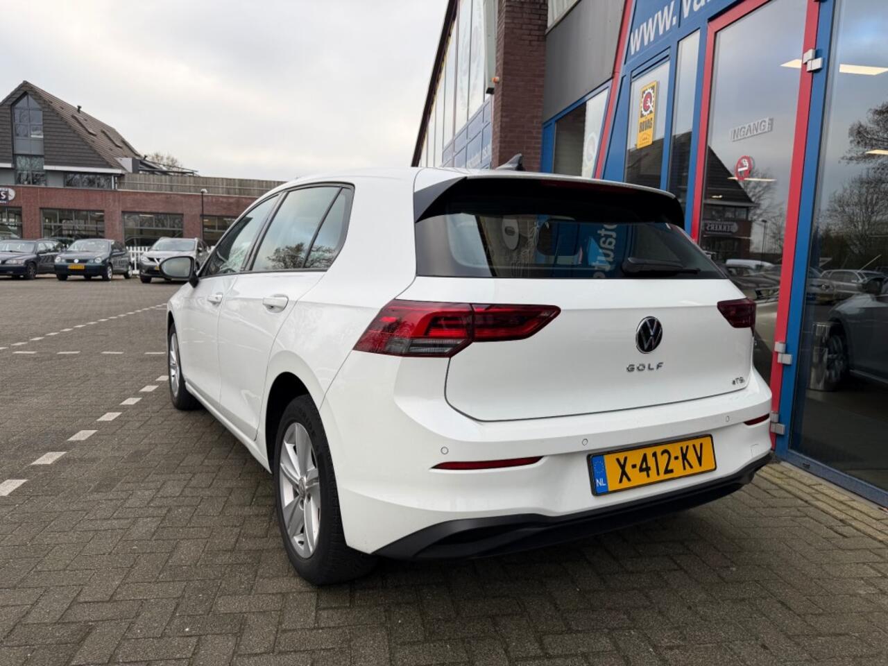 Volkswagen GOLF 1.5 eTSI Automaat Navi Carplay Camera Led Airco(ECC)