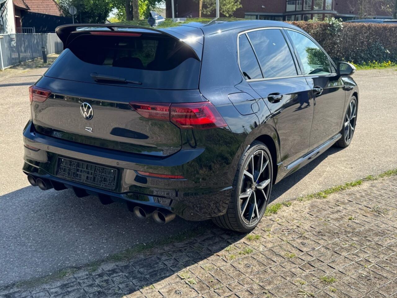 Volkswagen GOLF VIII Lim. Golf VIII 2.0 TSI R 4Motion (EURO 6d)