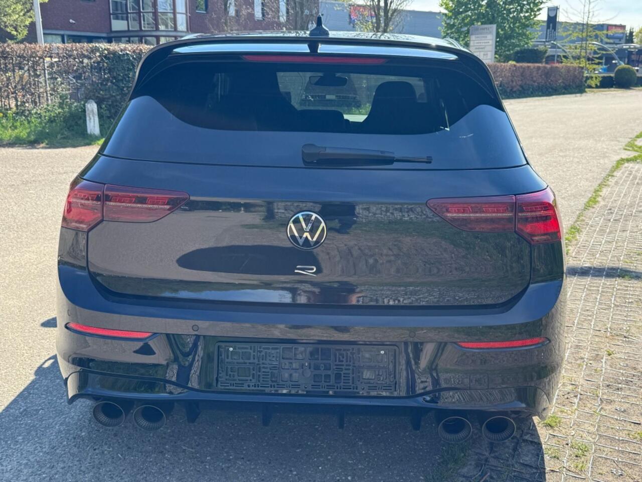 Volkswagen GOLF VIII Lim. Golf VIII 2.0 TSI R 4Motion (EURO 6d)