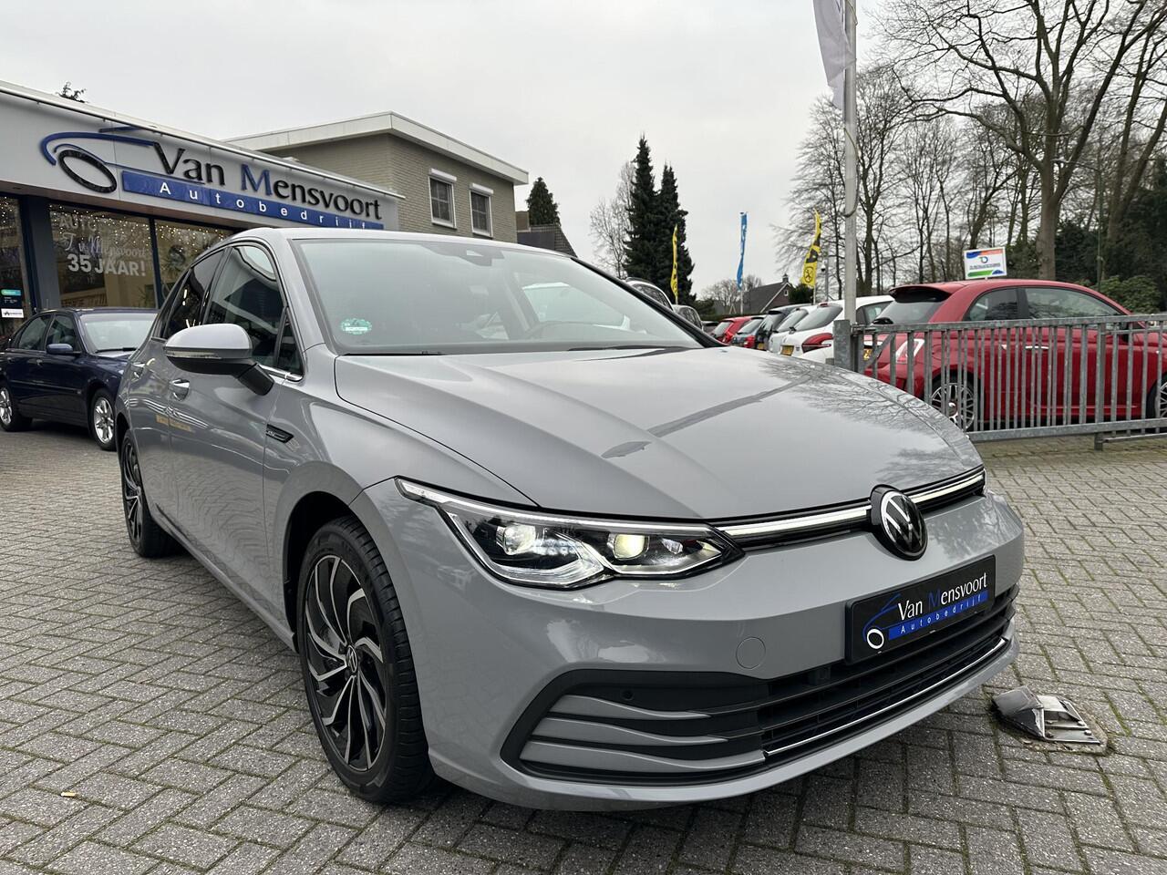 Volkswagen GOLF 1.5 eTSI 150PK DSG Style IQLight|ACC|Camera|Memory|Massage|DAB|CarPlay