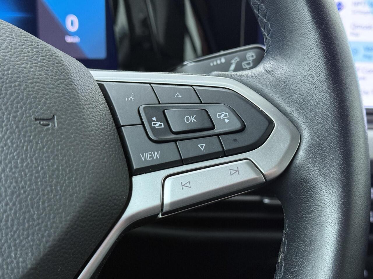 Volkswagen GOLF 1.0 TSI Life | 110 PK | Adaptive cruise control | Navigatiesysteem | Achteruitrijcamera |