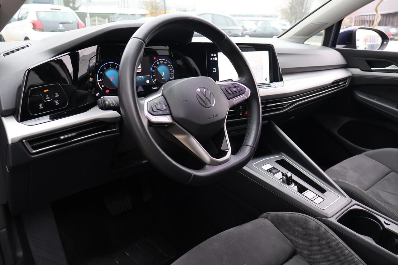 Volkswagen GOLF 1.0 eTSI Life Business 1e Eigenaar | Volledig Onderh | BTW | NL-Auto | Memory+Massage | Winterpack | Elek Stoel | Sfeer | Camera | Ad Cruise | Climate | Navi | Carplay | Full Led | PDC | Start/Stop | Hill-hold