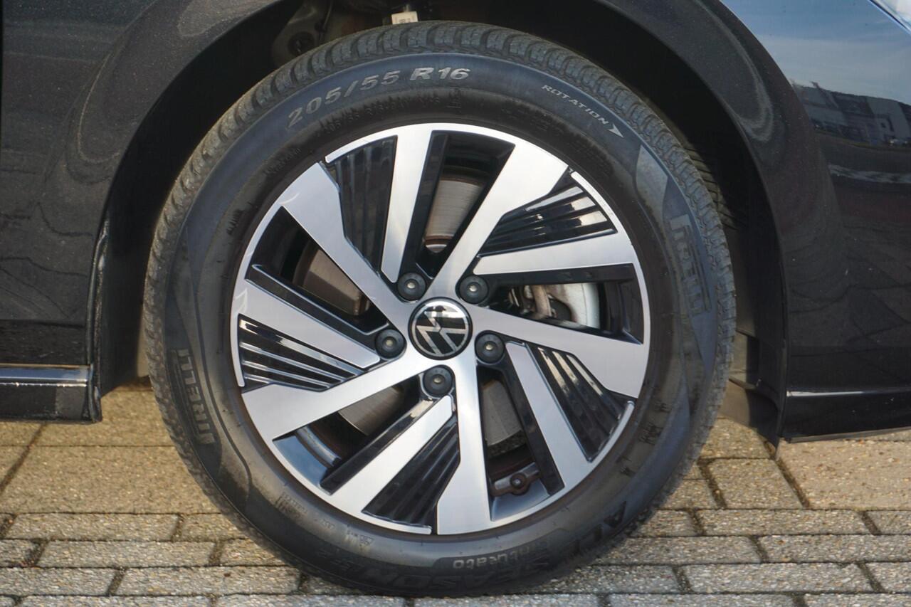 Volkswagen GOLF 1.4 eHybrid Style Business | IQ | ACC | elekt stoel