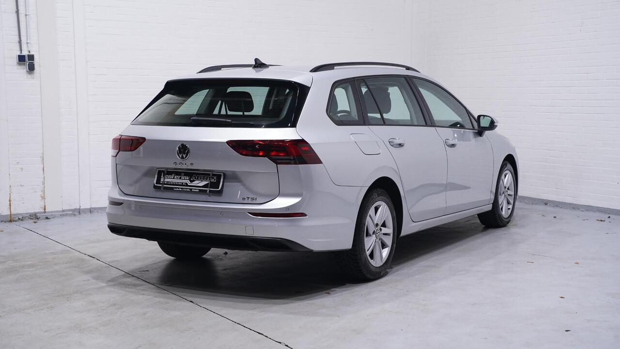 Volkswagen GOLF Variant 1.0 eTSI Life NAP 1e Eig. Apple Carplay PDC v+a Navigatie