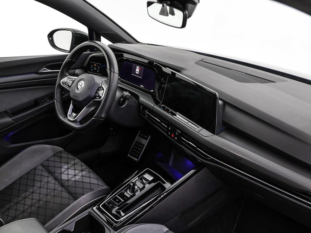 Volkswagen GOLF 1.5 eTSI 130PK DSG R-Line Business · Panoramadak · Camera · IQ.Light · Stoel-&Stuurverwarming · 18'' Inch · Garantie t/m 18-01-2028 of 100.000km