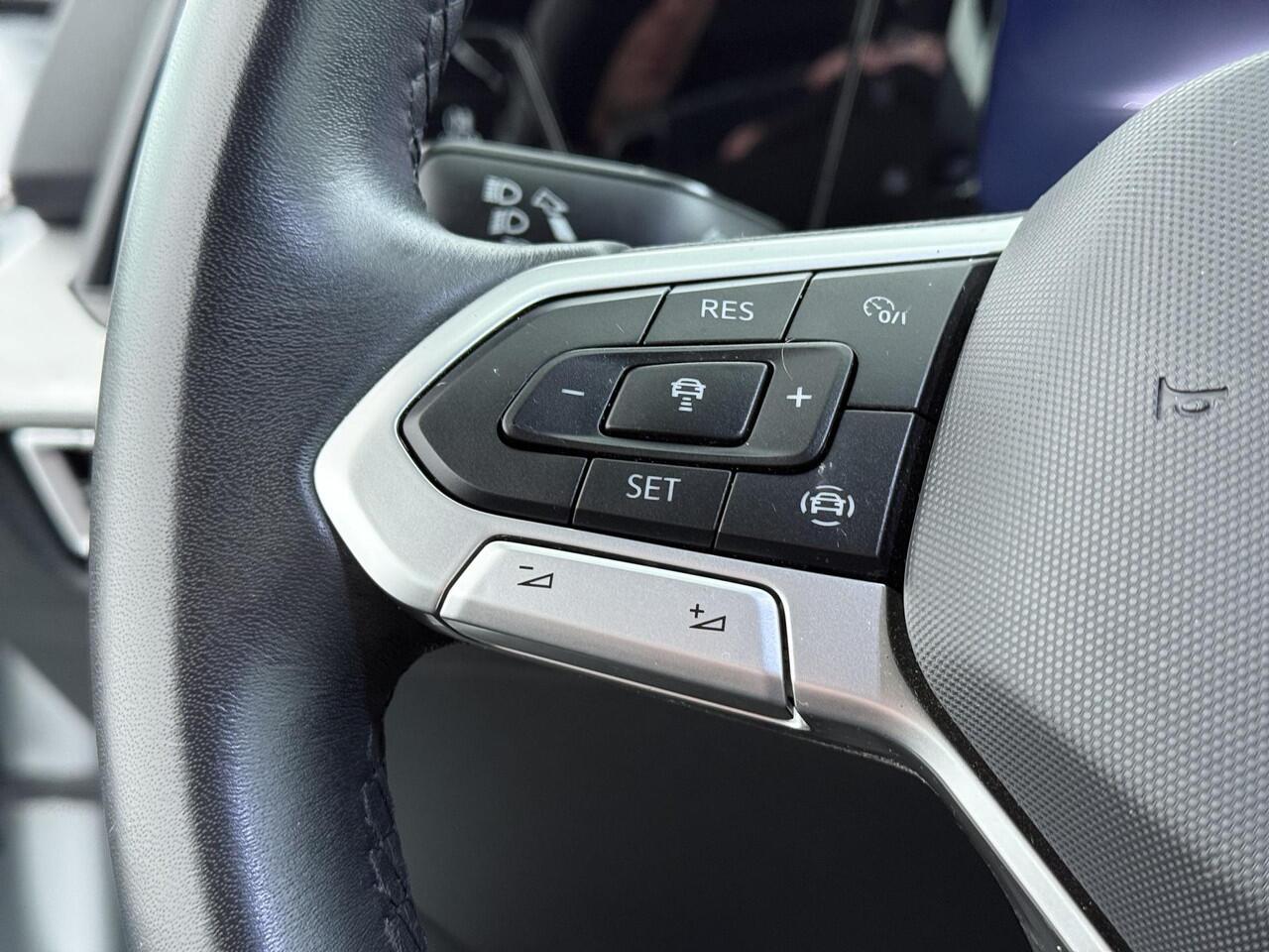 Volkswagen GOLF 1.0 eTSI Life Business | 110 PK | Automaat | Trekhaak | LED verlichting | Apple Carplay/Android Auto |