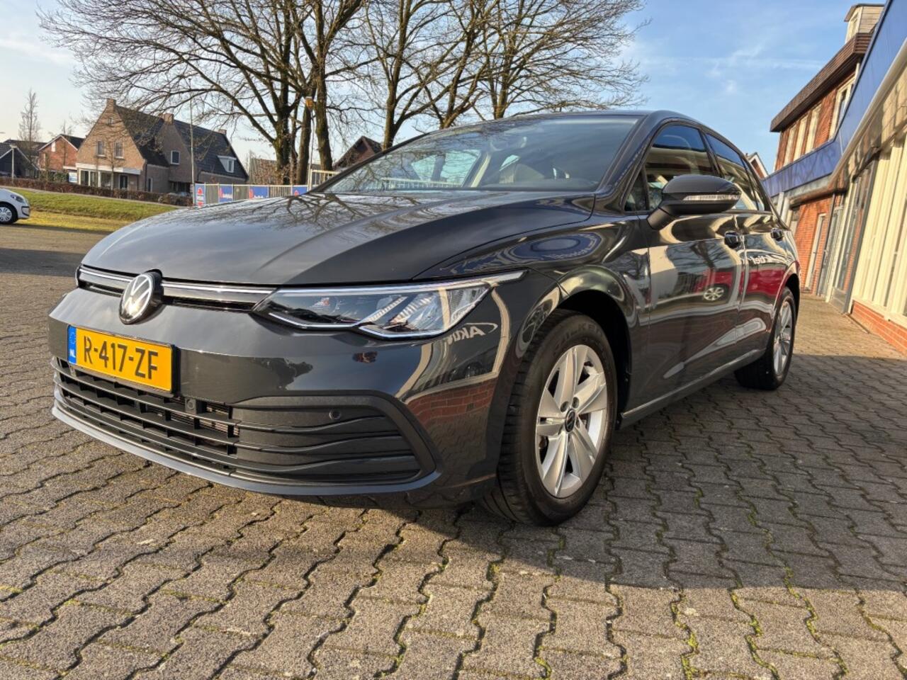 Volkswagen GOLF 1.5 TSI Life Business