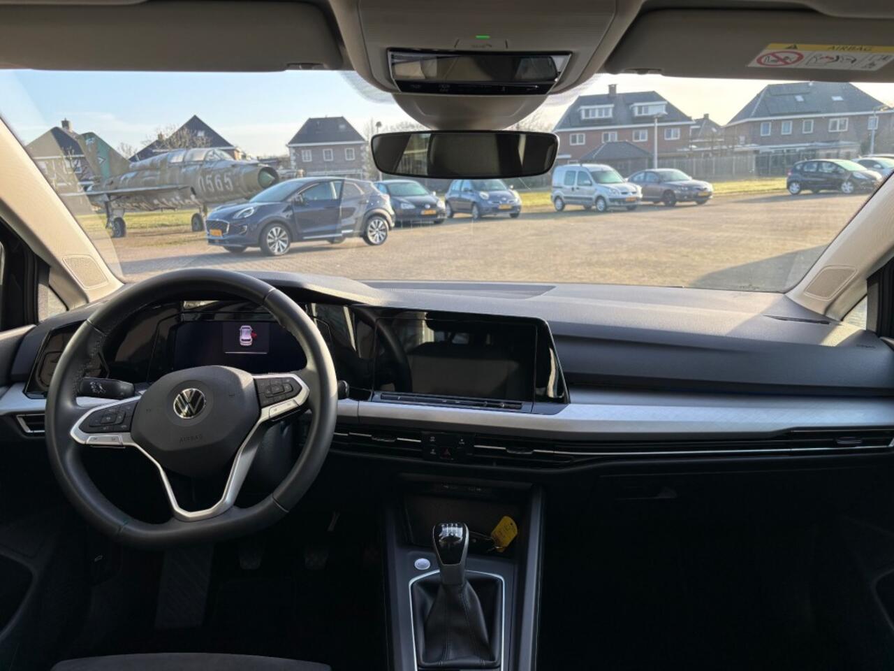 Volkswagen GOLF 1.5 TSI Life Business