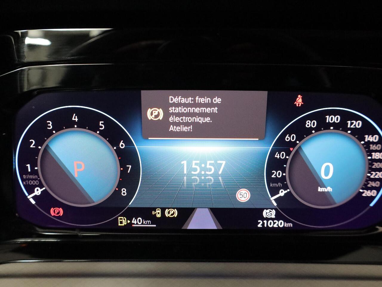 Volkswagen GOLF 1.0 eTSI Life 110 pk Automaat (DSG) | Verlengde garantie | Navigatie | Panoramadak | Parkeersensoren | Achteruitrijcamera | Autom. airco (3 zones) |