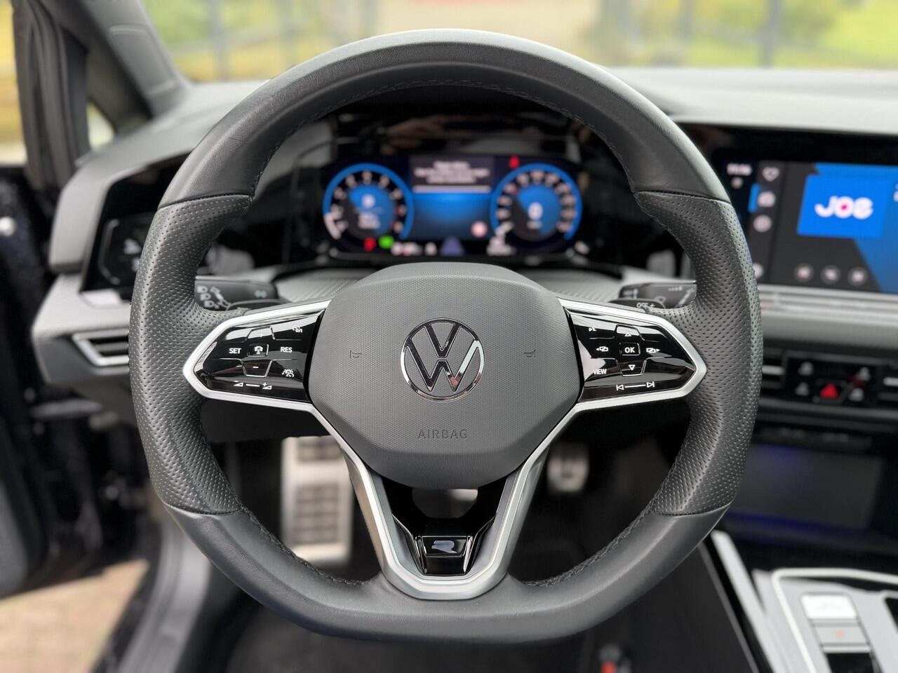 Volkswagen GOLF Variant 1.5 eTSI R-Line | Pano | IQ-Light | Camera | Adaptive | CarPlay |