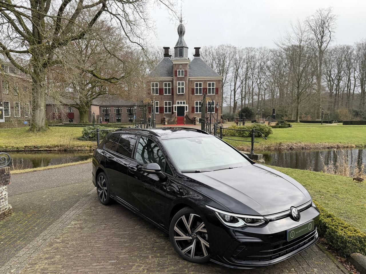 Volkswagen GOLF Variant 1.5 eTSI R-Line | Pano | IQ-Light | Camera | Adaptive | CarPlay |