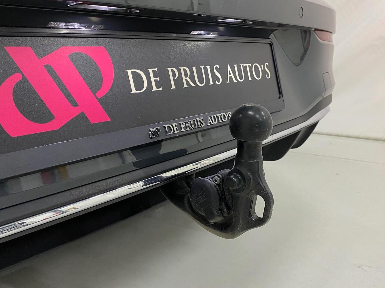 Volkswagen GOLF GTE 272PK Matrix IQ LIGHT 18 Inch Head Up Trekhaak 360° Camera Dynamic Chassis Control